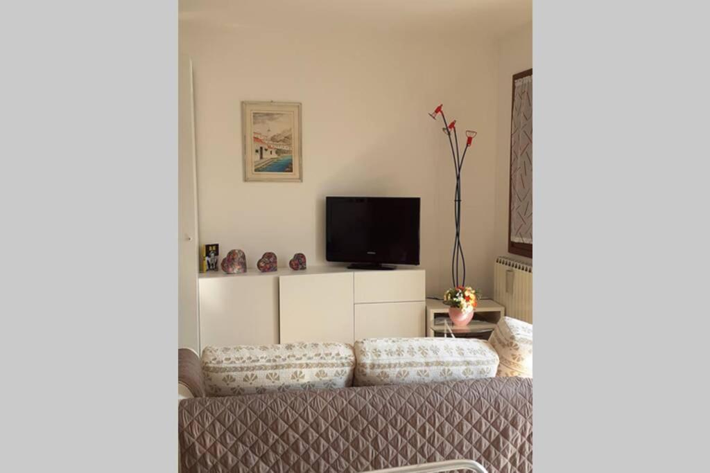 Feel At Home - Casa Loredana Lovere Dış mekan fotoğraf